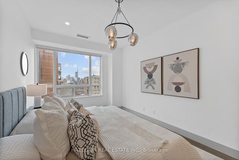 Photo 13 at 1209 - 102 Bloor Street W, Annex, Toronto