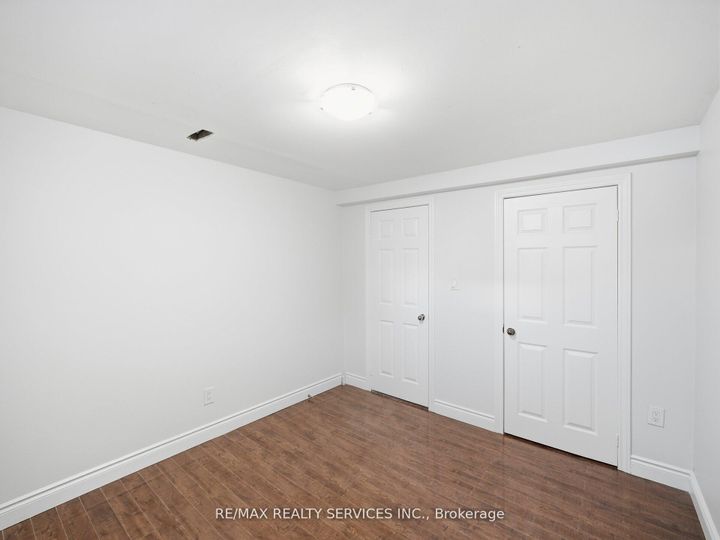 Photo 21 at 8 Deerpark Crescent, Brampton West, Brampton