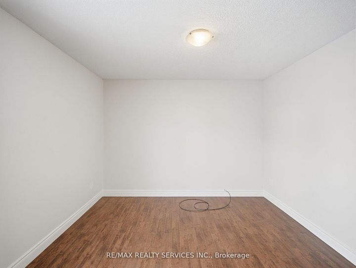 Photo 26 at 8 Deerpark Crescent, Brampton West, Brampton