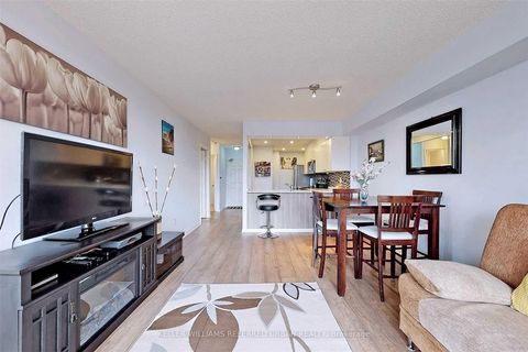 Photo 9 at 420 - 309 Major Mackenzie Drive E, Harding, Richmond Hill