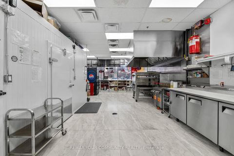 Photo 11 at 747 DON MILLS Road, Flemingdon Park, Toronto