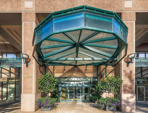 Photo 1 at 1204 - 909 Bay Street, Bay Street Corridor, Toronto