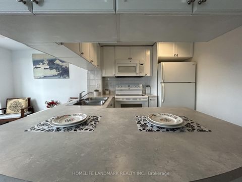 Photo 8 at 1204 - 909 Bay Street, Bay Street Corridor, Toronto