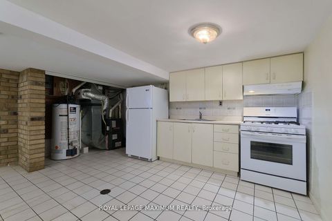 Photo 31 at 245 Belgravia Avenue, Belgravia, Toronto