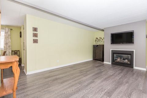 Photo 7 at 29 Main Street, Rural Innisfil, Innisfil