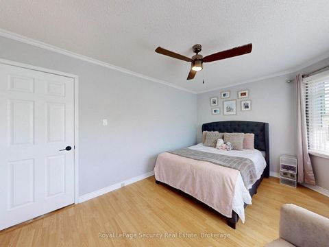 Photo 20 at 122 Browning Trail, Letitia Heights, Barrie