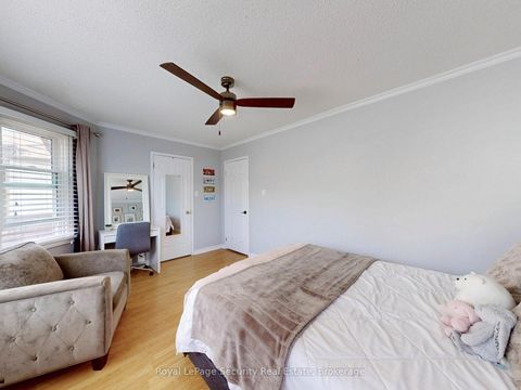 Photo 21 at 122 Browning Trail, Letitia Heights, Barrie