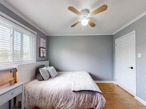 Photo 23 at 122 Browning Trail, Letitia Heights, Barrie