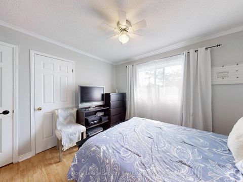 Photo 25 at 122 Browning Trail, Letitia Heights, Barrie