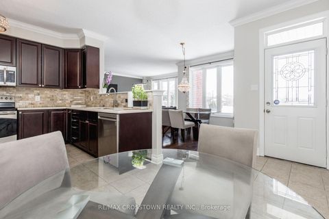 Photo 11 at 996 BOOTH Avenue, Alcona, Innisfil