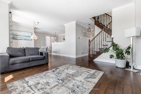 Photo 18 at 996 BOOTH Avenue, Alcona, Innisfil