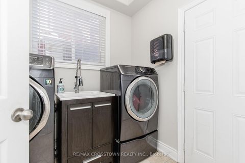 Photo 19 at 996 BOOTH Avenue, Alcona, Innisfil