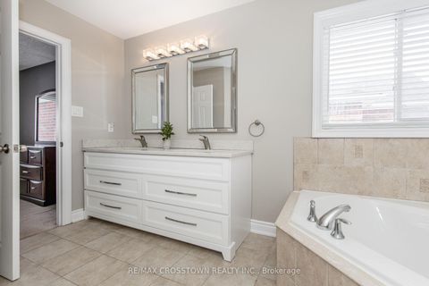 Photo 26 at 996 BOOTH Avenue, Alcona, Innisfil