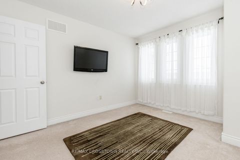 Photo 27 at 996 BOOTH Avenue, Alcona, Innisfil