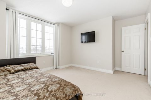 Photo 29 at 996 BOOTH Avenue, Alcona, Innisfil