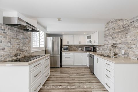 Photo 34 at 996 BOOTH Avenue, Alcona, Innisfil