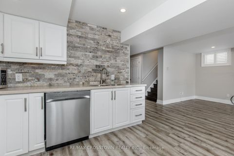 Photo 36 at 996 BOOTH Avenue, Alcona, Innisfil