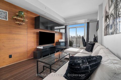 Photo 2 at 420 - 4700 Highway 7, East Woodbridge, Vaughan