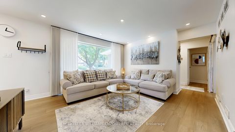 Photo 2 at 30 Paperbirch Drive, Don Mills, Toronto