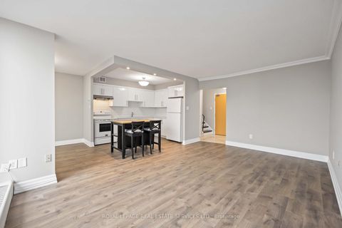 Photo 11 at 808 - 60 Southport Street, Swansea, Toronto