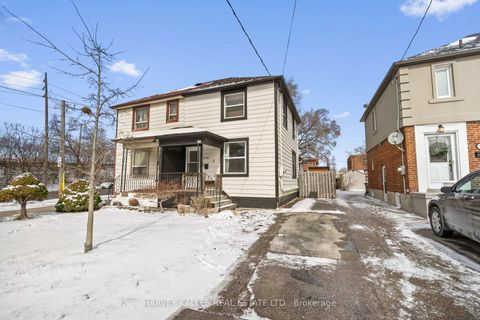 Photo 4 at 14 Manitoba Street, Mimico, Toronto