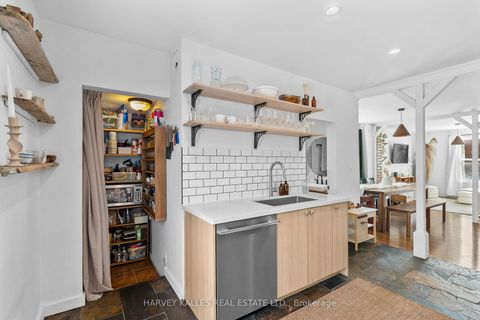 Photo 17 at 14 Manitoba Street, Mimico, Toronto