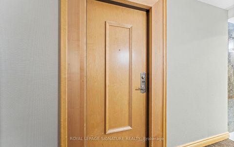 Photo 3 at 1411 - 212 Eglinton Avenue E, Mount Pleasant West, Toronto