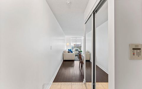 Photo 5 at 1411 - 212 Eglinton Avenue E, Mount Pleasant West, Toronto