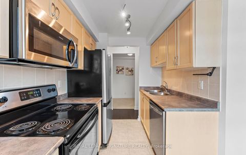 Photo 12 at 1411 - 212 Eglinton Avenue E, Mount Pleasant West, Toronto