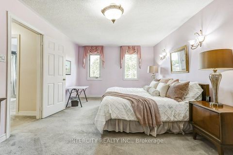 Photo 22 at 21 Marylebone Crescent, Oak Ridges Lake Wilcox, Richmond Hill