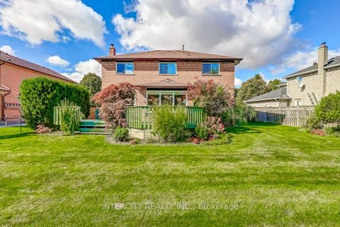 Photo 36 at 21 Marylebone Crescent, Oak Ridges Lake Wilcox, Richmond Hill