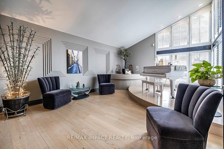 Photo 5 at 1410 Manitou Drive, Samac, Oshawa