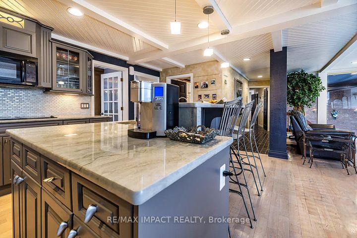 Photo 9 at 1410 Manitou Drive, Samac, Oshawa