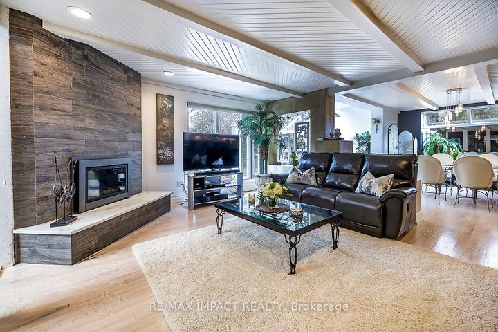 Photo 15 at 1410 Manitou Drive, Samac, Oshawa