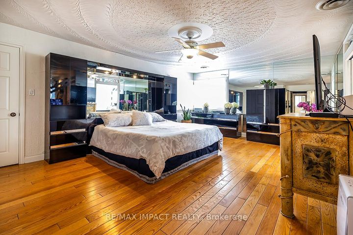 Photo 32 at 1410 Manitou Drive, Samac, Oshawa