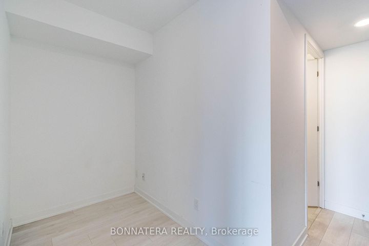 Photo 7 at 2313 - 501 Yonge Street, Yonge Corridor, Toronto