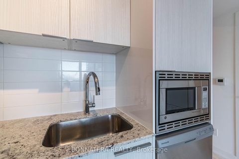 Photo 12 at 2313 - 501 Yonge Street, Yonge Corridor, Toronto