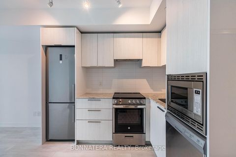 Photo 38 at 2313 - 501 Yonge Street, Yonge Corridor, Toronto