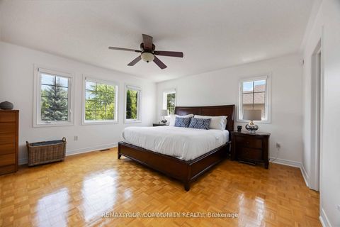 Photo 15 at 57 Turning Leaf Drive, Sonoma Heights, Vaughan