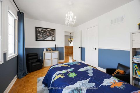 Photo 20 at 57 Turning Leaf Drive, Sonoma Heights, Vaughan