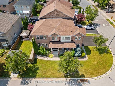 Photo 30 at 57 Turning Leaf Drive, Sonoma Heights, Vaughan