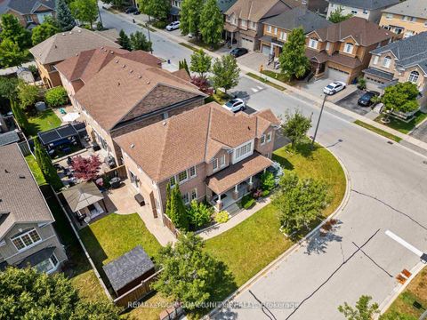 Photo 31 at 57 Turning Leaf Drive, Sonoma Heights, Vaughan