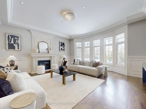 Photo 6 at 49 Pheasant Road, Newtonbrook East, Toronto