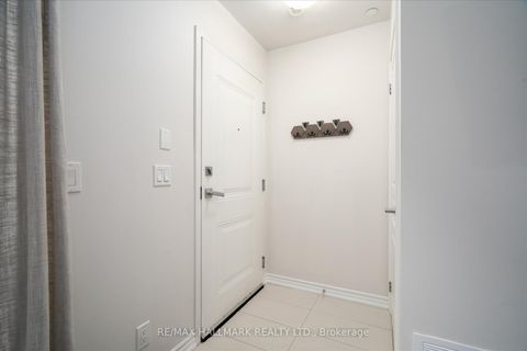 Photo 6 at 6 - 135 Long Branch Avenue, Long Branch, Toronto