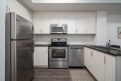 Photo 13 at 6 - 135 Long Branch Avenue, Long Branch, Toronto