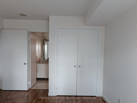 Photo 20 at 3011 - 8 Park Road, Moore Park, Toronto