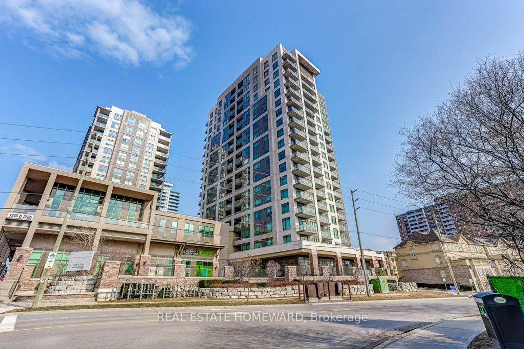 501 - 1215 Bayly Street, Bay Ridges, Pickering photo number 2