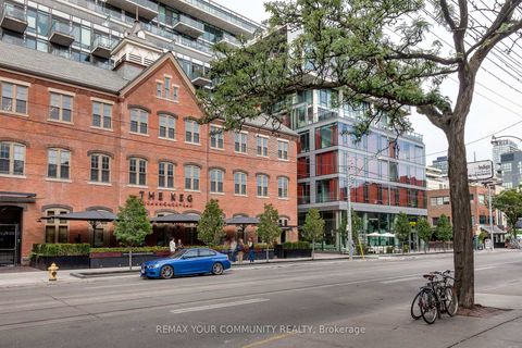 Photo 1 at 703 - 560 King Street W, Waterfront Communities C1, Toronto