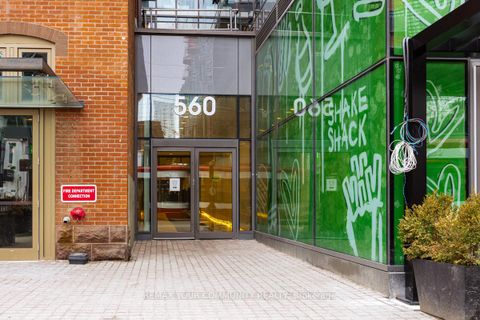 Photo 2 at 703 - 560 King Street W, Waterfront Communities C1, Toronto