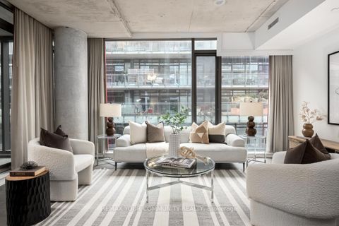 Photo 9 at 703 - 560 King Street W, Waterfront Communities C1, Toronto